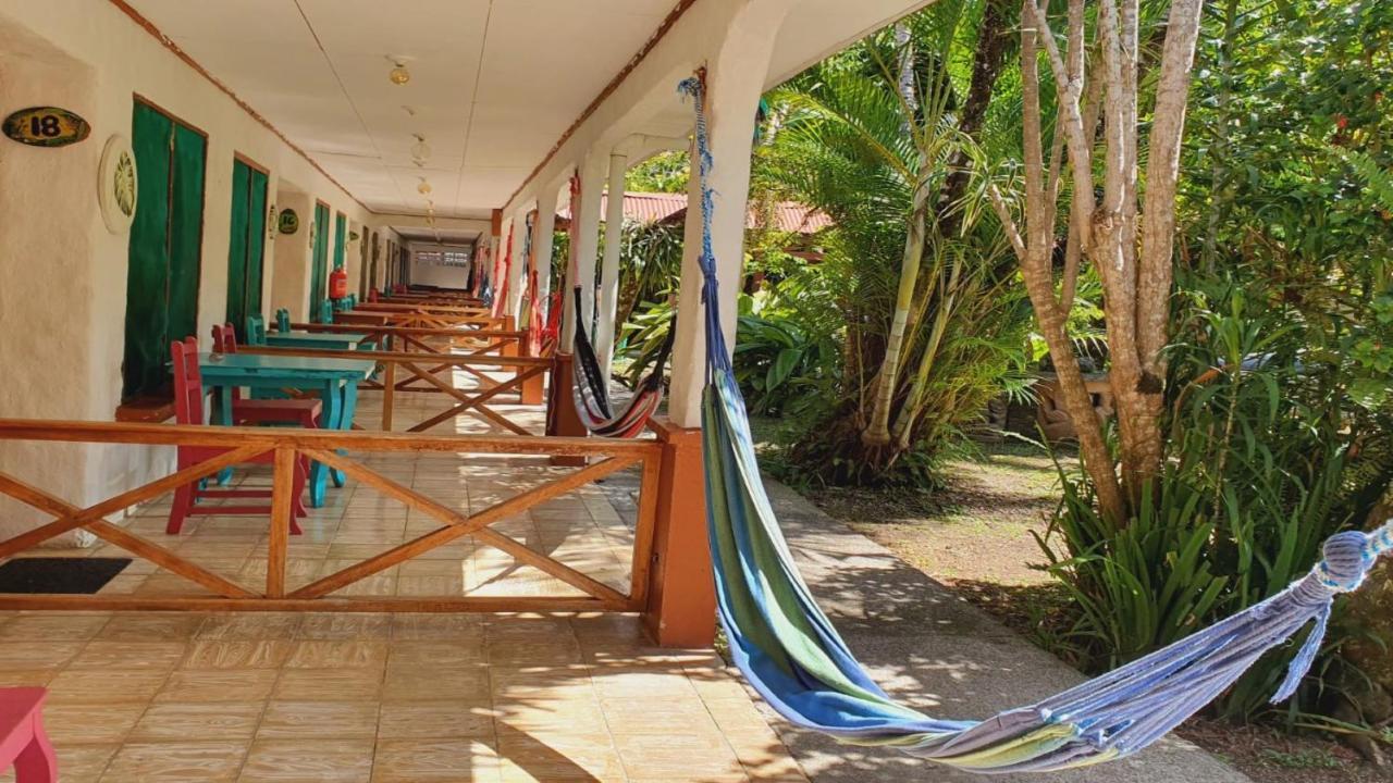 Cabinas Palmer Makanda 까위따 외부 사진