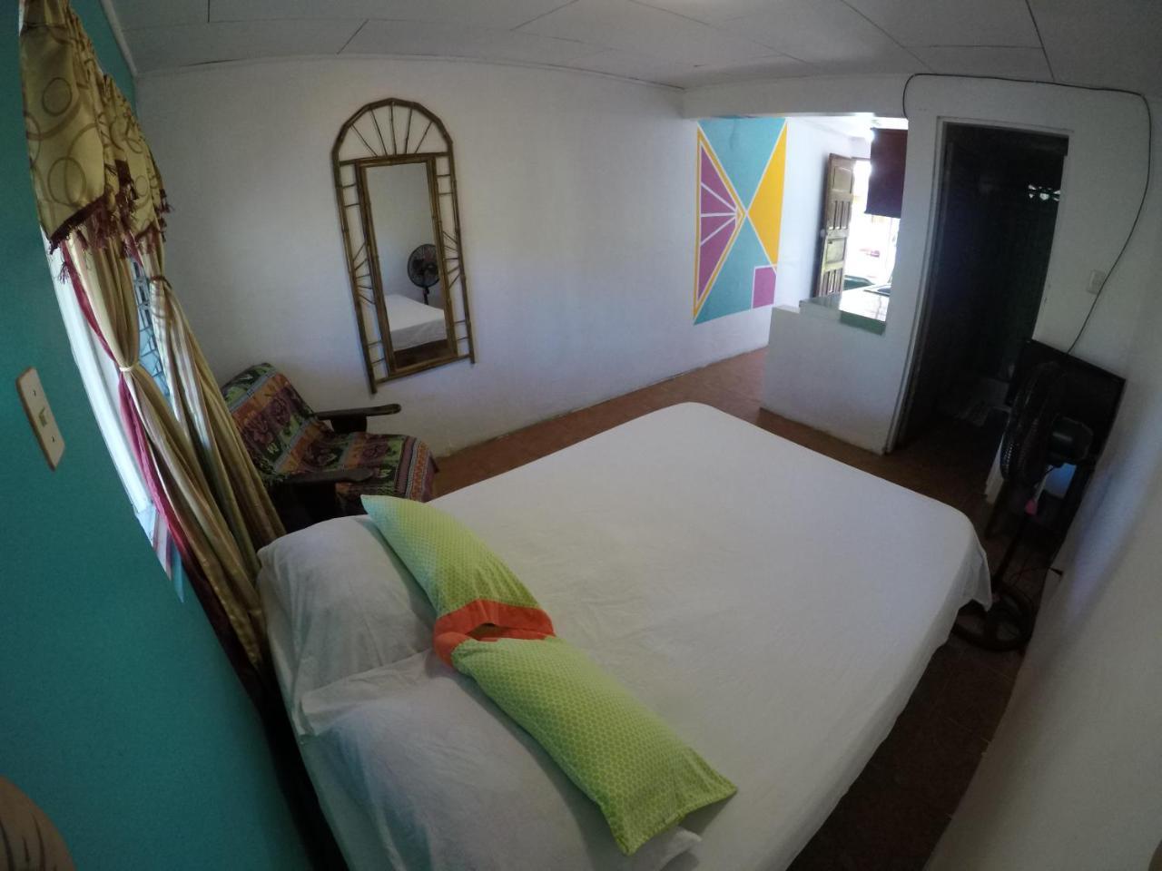 Cabinas Palmer Makanda 까위따 외부 사진